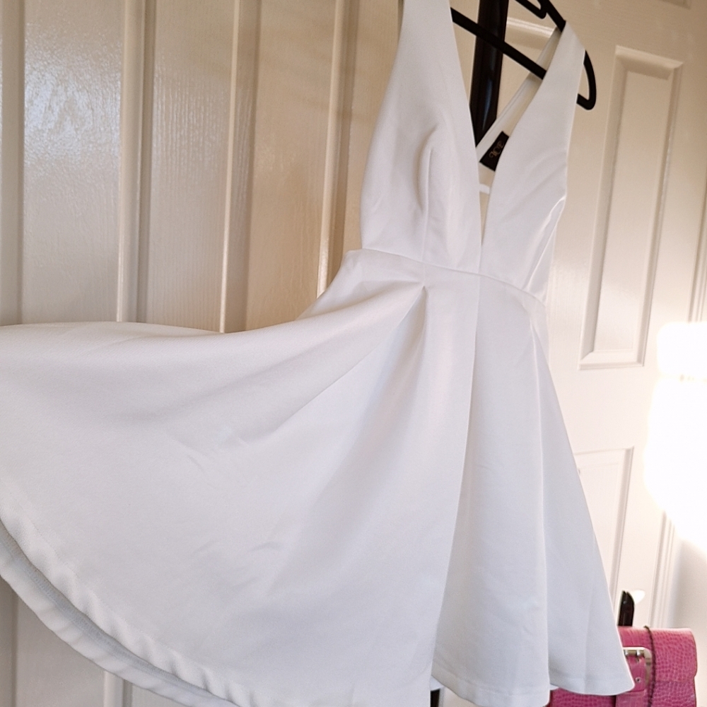 Ice S White Maxi Birthday Dress Party - Semi-Formal Dress Party - Picture 2 of 6